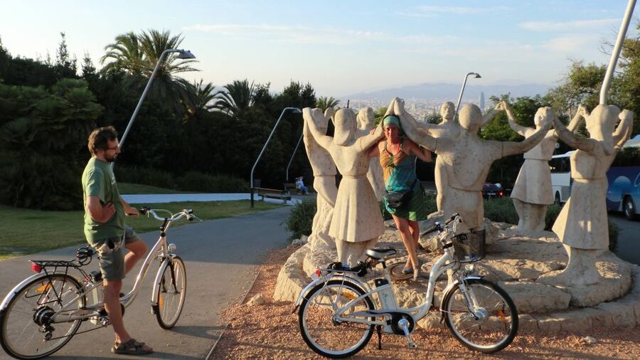 Barcelona: Small Group or Private Bike Tour - Bike Rental and What Comfortable Really Means Here