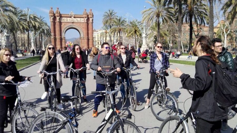 Barcelona: Small Group or Private Bike Tour - Gothic Quarter and Old Town Streets: Where the City Reads Like a Story