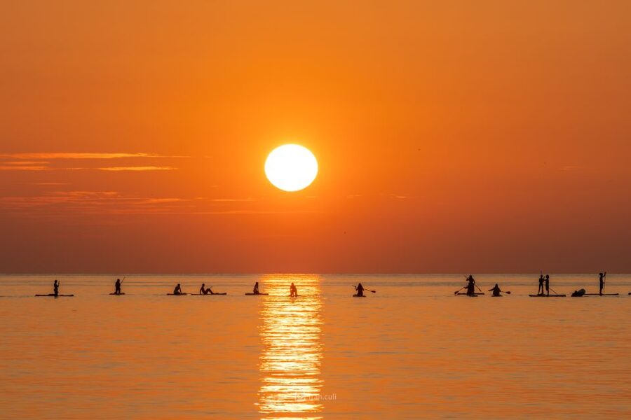 Barcelona: Sunrise Paddleboarding with Instructor and Photos - Languages and Instruction Style