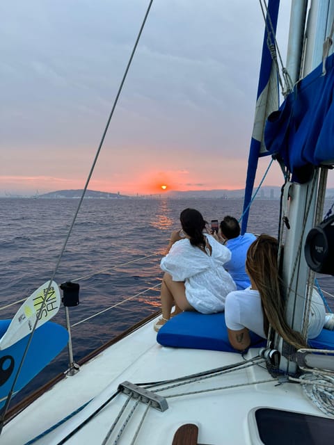 Barcelona: Sunset Sailboat Cruise with Drinks and Snacks - Key highlights you will care about