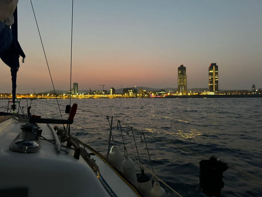 Barcelona: Sunset Sailboat Cruise with Drinks and Snacks - Entering The Mooring at Gate 8-9, Mooring 901