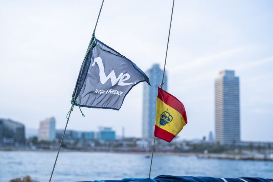 Barcelona Sunset Sailing with Gin Tonic Workshop Option - Price and who this Barcelona sunset sail makes sense for