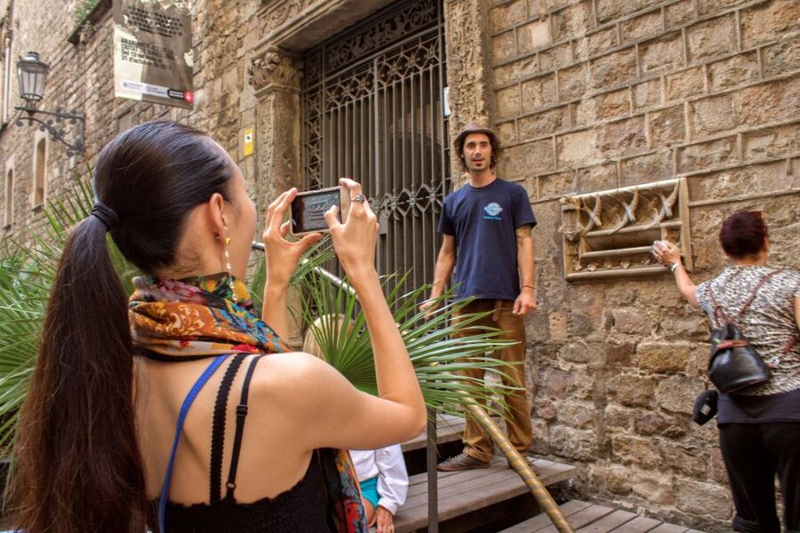 Barcelona Tapas 3-Hour Bike Tour - Barceloneta by Bike: Fishermen’s Coast, Then Sea Air