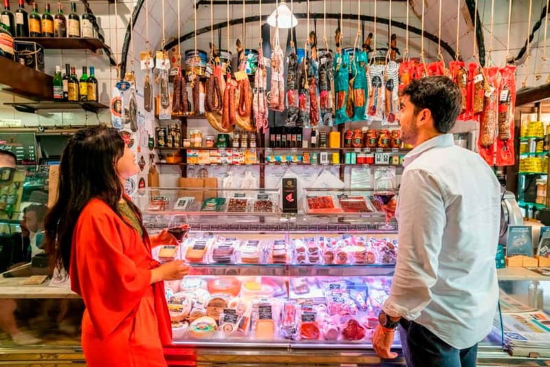 Barcelona: Tapas and Wine with Flamenco Show in the Old Town - Two bar tastings, pintxos and seafood tapas with real drink pacing