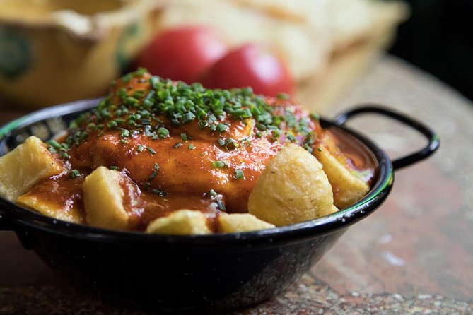 Barcelona Tapas Crawl Tour - Finding Your Start Point Near El Molino (and Getting Settled)
