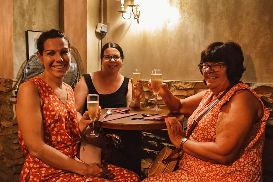 Barcelona: Tapas Walking Tour with Food, Wine, and History - Travel Bar meeting point: how to find it and what to do first