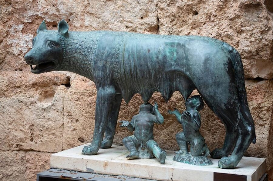 Barcelona: Tarragona & Sitges Guided Day Trip with Transfers - Price and value: what $224 per person is paying for