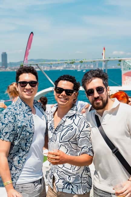 Barcelona: The Original Barcelona Boat Party - The 2-Hour Cruise: What Happens From Boarding to Return