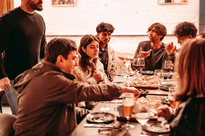 Barcelona: Tipsy Tapas & History Tour in the Gothic Quarter - The Gothic Quarter history walk: Cathedral views and street-level stories