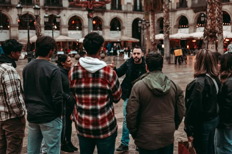 Barcelona: Tipsy Tapas & History Tour in the Gothic Quarter - The 3-hour pacing, from Plaza Real to La Rambla