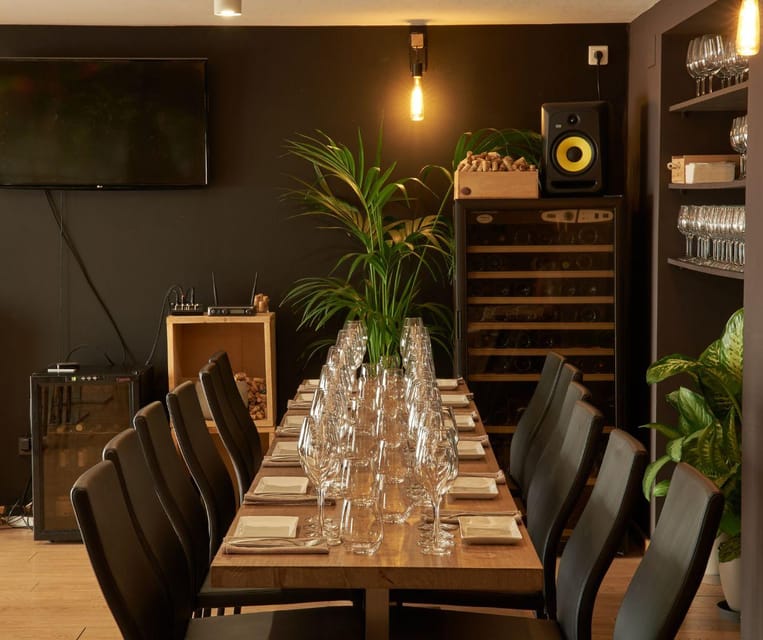 Barcelona: Wine Tasting and Tapas 5-Course Pairing Dinner - Key things to know before you go