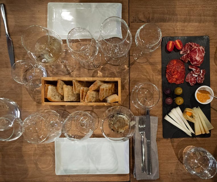 Barcelona: Wine Tasting and Tapas 5-Course Pairing Dinner - Who should book this dinner (and who might not)