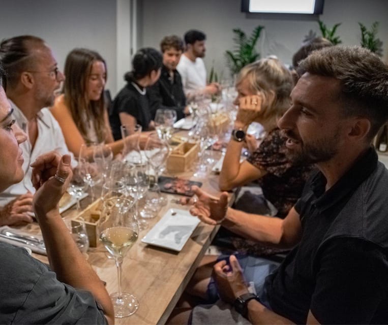 Barcelona: Wine Tasting and Tapas 5-Course Pairing Dinner - Your 2.5-hour flow: from aperitif to dessert