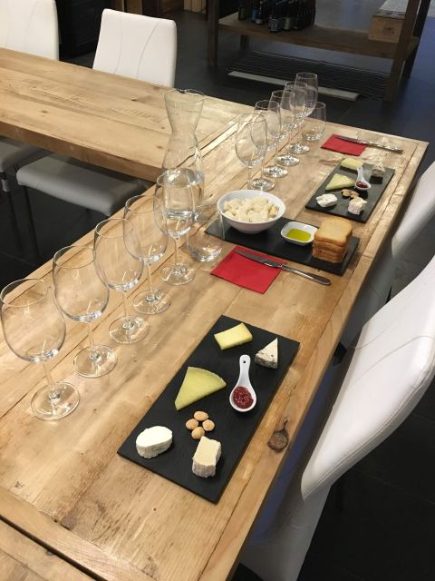 Barcelona Wine Tasting: Catalan and Spanish Wines - Tasting Techniques That Make the Glass Make Sense