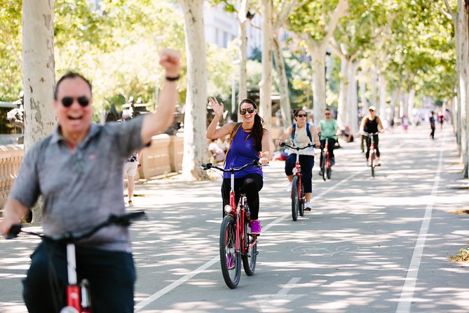 Barcelona: Wonders of Gaudi Bike Tour - The guide experience in real terms, from Elena and Vaclav energy