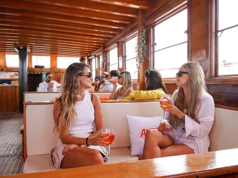 Barcelona: Wooden Boat Sailing with Tapa and Welcome Drink - Arriving at City Sailing Barcelona: fast check-in, easy start