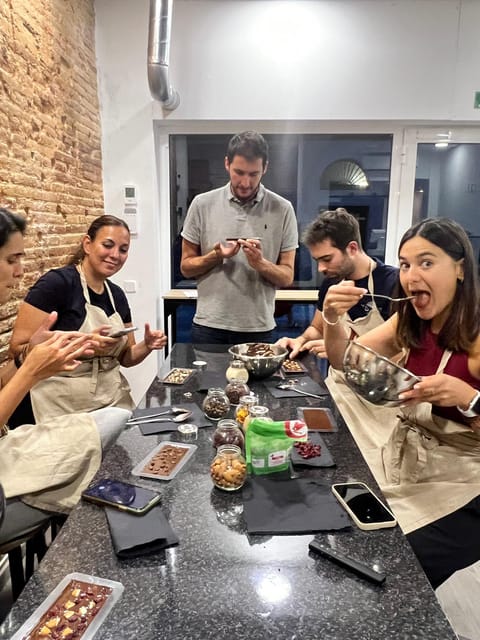 Bean to Bar Chocolate Workshop in Barcelona - The chocolate story, from ancient use to bean-to-bar thinking