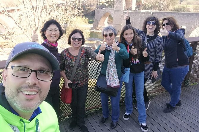 Besalu & 3 Medieval Towns Small Group Tour with Hotel Pick-Up - Besalú Finale: Walls, Jewish Community Context, the Medieval Bridge, and Castle Views