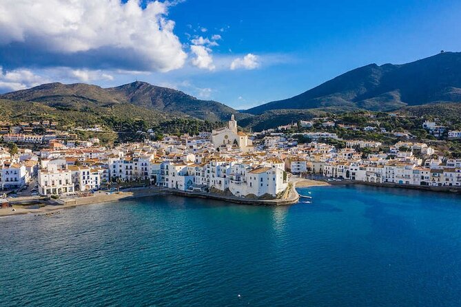 Boat Trip to Cadaqués from Roses with STOP 1:30h/2H/ in Cadaqués - The Salvador Dalí house question: why it can be a stretch