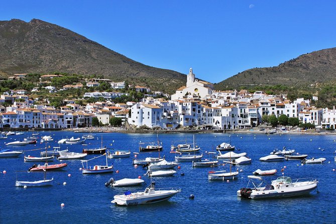 Dali Museum & Cadaques Small Group Tour with Hotel pick-up - Guides, pacing, and small-group comfort: what to watch for