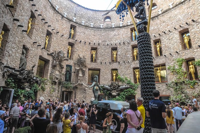 Dali Museum, House & Cadaques Small Group Tour from Barcelona - Lunch Time, Timed Entries, and How Not to Feel Rushed