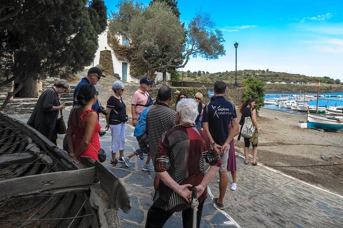 Dali Museum, House & Cadaques Small Group Tour from Barcelona - Small Group Logistics: Comfort, Control, and the Real Limits