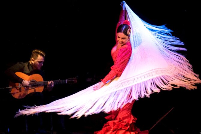 Flamenco Show at Dalmases Palace in Barcelona - Tapas and Drinks on the Patio: Upgrade If You Want the Full Pre-Show