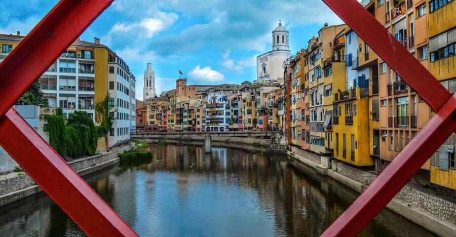 From Barcelona: Girona, Game of Thrones Tour - The two-hour walking tour that gets you oriented fast