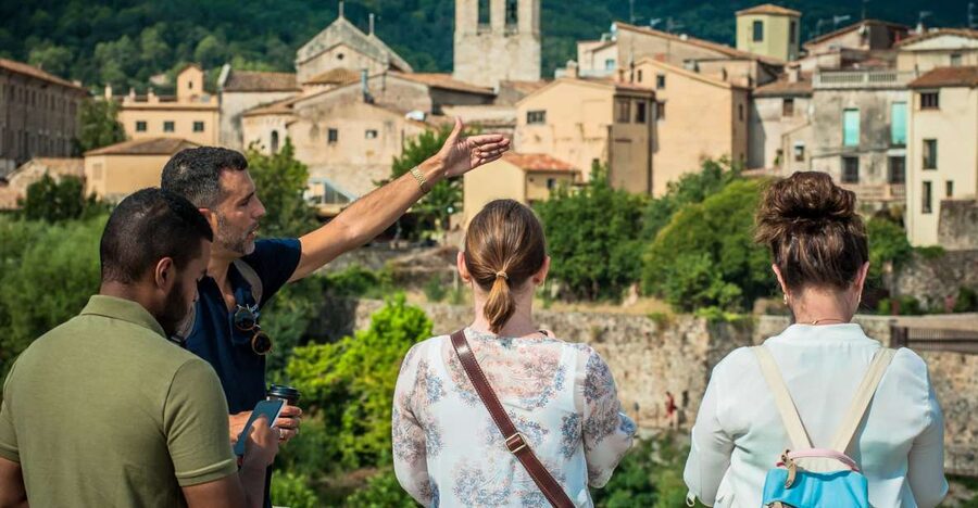 From Barcelona: Medieval Villages Day Tour - Cingles de Tavertet: sandstone cliffs, urn-fields, and the Iberian Wall