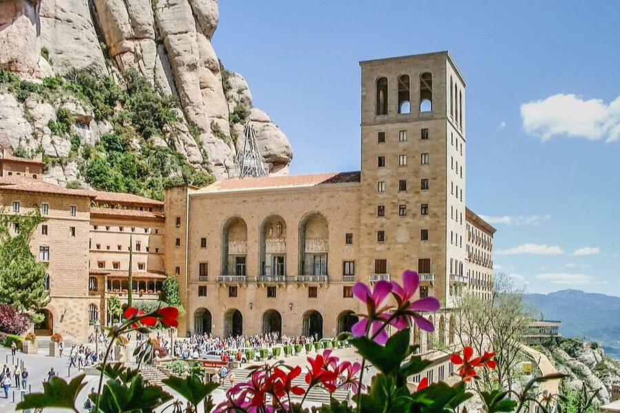 From Barcelona: Montserrat Day Trip with Optional Tickets - Who This Montserrat Trip Suits Best