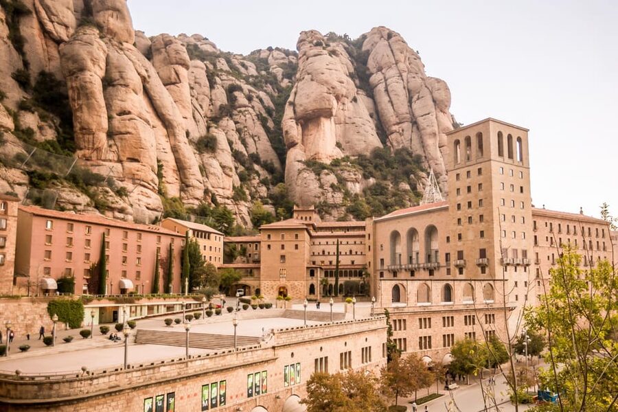 From Barcelona: Montserrat Half-Day Wine and Tapas Trip - What might not be your perfect match