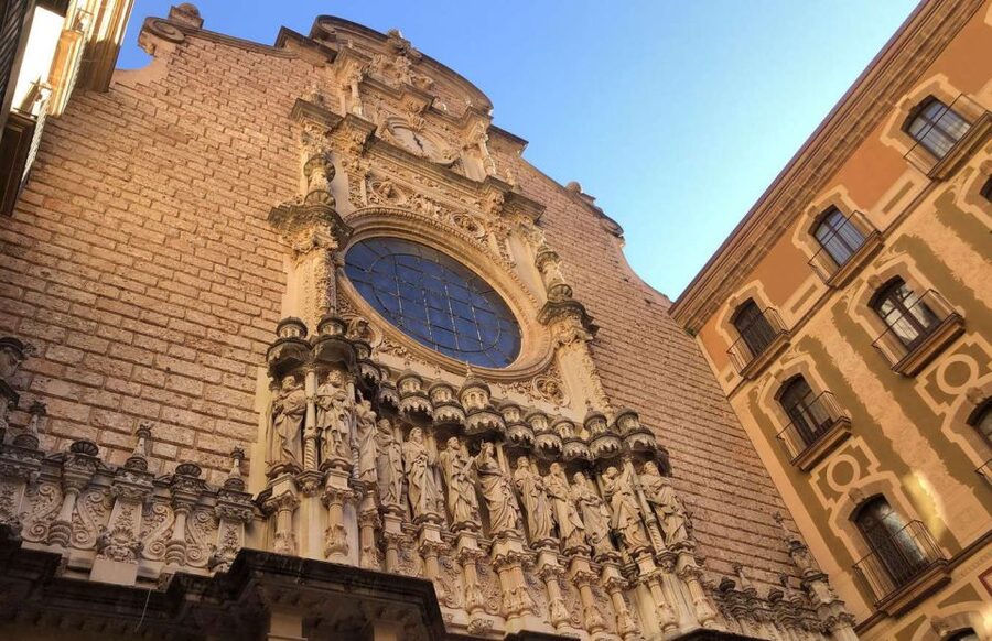 From Barcelona: Montserrat Private Day Trip With Pickup - Key points before you go