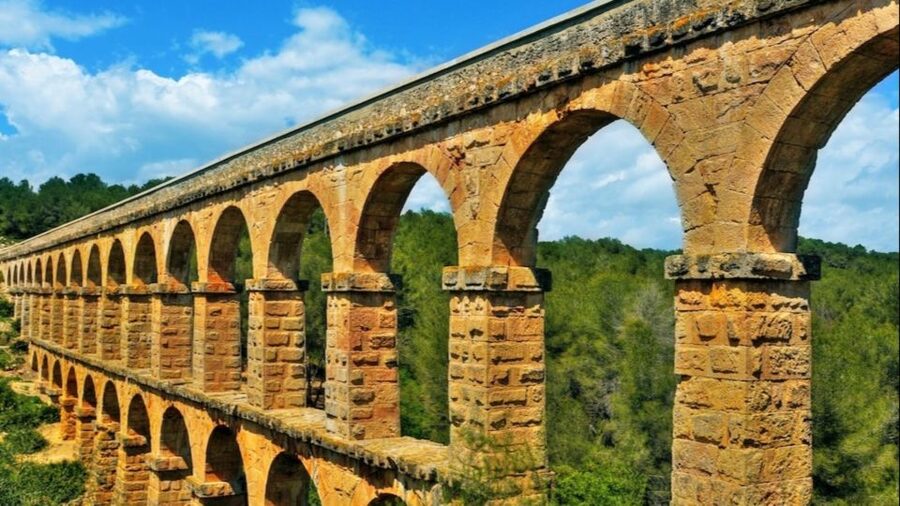 From Barcelona: Tarragona & Sitges Full Day Tour with Pickup - Les Ferreres Aqueduct, the Devil’s Bridge Up Close