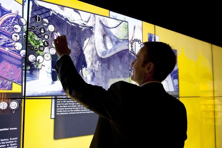 Gaudí Experiència Barcelona Admission Ticket - Interactive walls: learning Gaudí by browsing, touching, and comparing