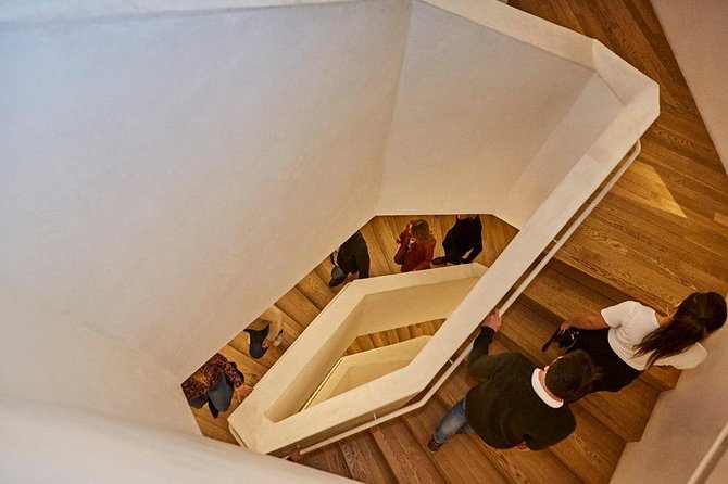 Gaudi´s Casa Vicens Guided Tour - Garden cafe breaks and how to use them well