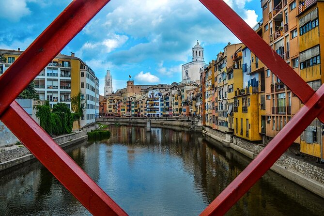 Girona and Dali Museum Full Day tour from Barcelona - Girona Old Town and the Jewish Quarter: what the guided walk is really for
