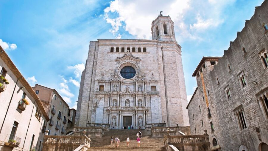 Girona and Figueres Full-Day Tour with Hotel Pick Up - Price and logistics: where the money goes
