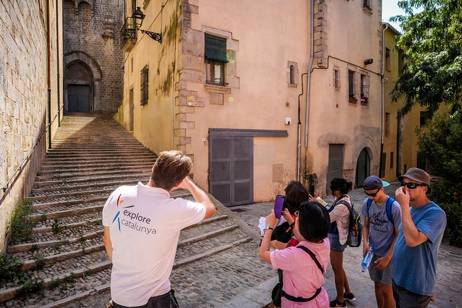 Girona & Costa Brava Small Group Tour From Barcelona with Paella! - From Palau de la Música to the road north: the start that sets the tone