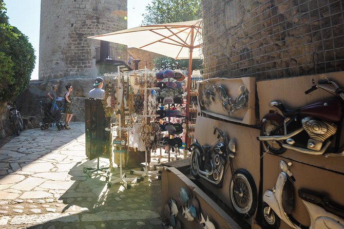 Girona & Costa Brava Small Group Tour From Barcelona with Paella! - Getting back to Barcelona by 7:00pm: end location and how to use it