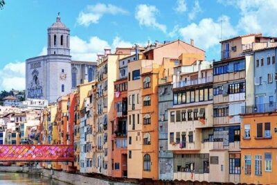Girona & Costa Brava Small-Group Tour with Pickup from Barcelona