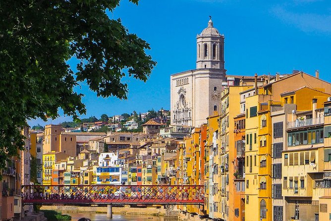 Girona History, Legends, and Food Walking Tour with food tasting - Esglesia de Sant Feliu: legends, mysteries, and why it matters