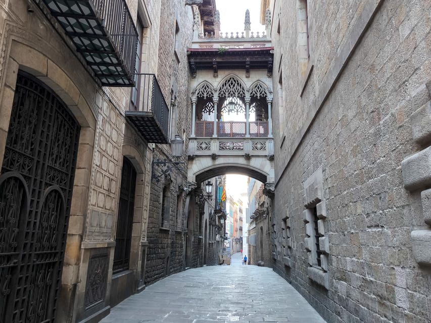 Gothic Quarter & Gaudí's Treasures Small-Group Tour - Guides Make or Break This Tour, and You Have Strong Options