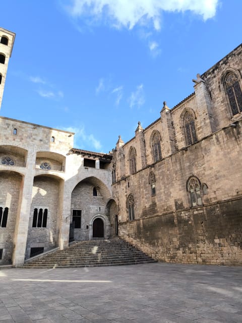 Gothic Quarter & Gaudí's Treasures Small-Group Tour - Price and Value: What $19 Buys You Here
