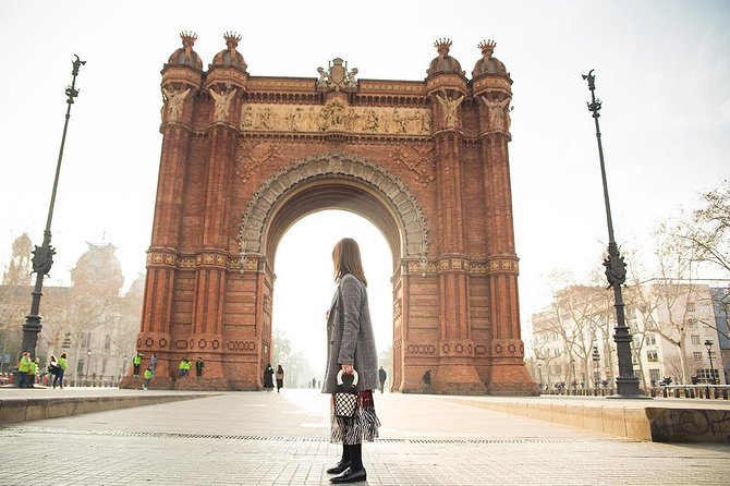 Instagram Photoshoot Tour in Barcelona - Sagrada Familia exterior portraits: ending with one of Barcelona’s best backdrops
