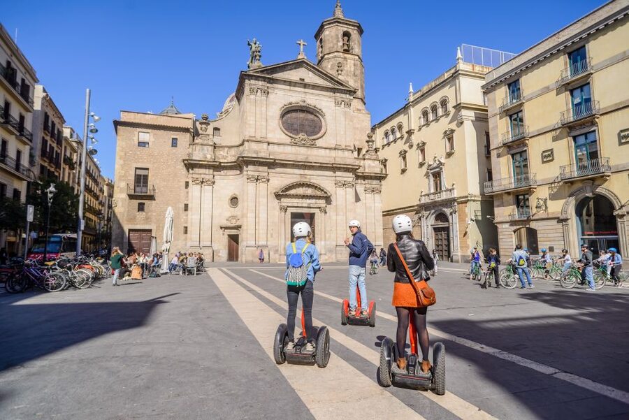 Intro Segway Tour Barcelona 1h - Montjuïc Hill access without the full workout