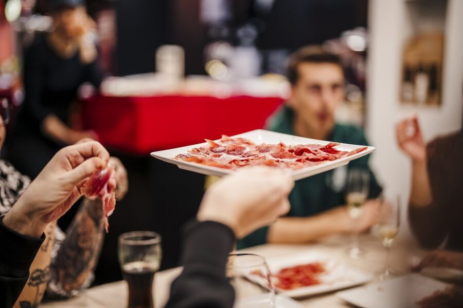 Jamón Experience Master Plus: Ham, Wine & Cheese Tasting - Who this jamón tasting suits best, and who should skip it