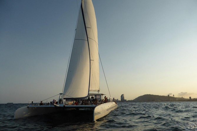 Jazz and Chill Out Sailing in Barcelona - Portal de la Pau Check-In: Finding the Boat Without Stress
