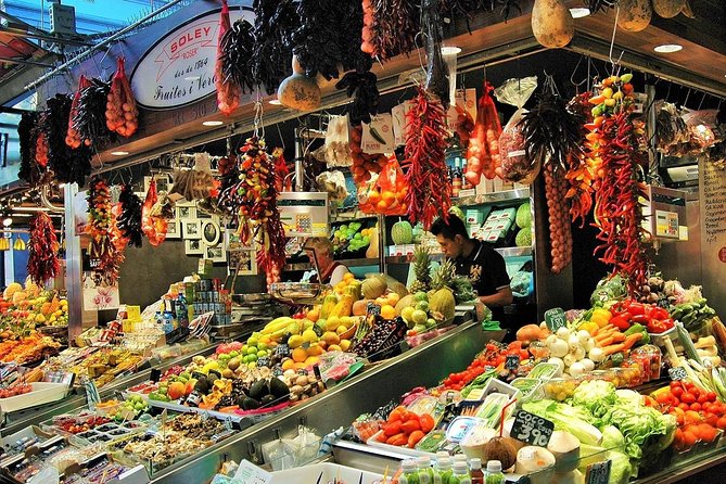 La Boqueria Market and Paella Cooking Class in Barcelona - Tapas and Wine Tasting: A Shortcut Through Spanish Flavor