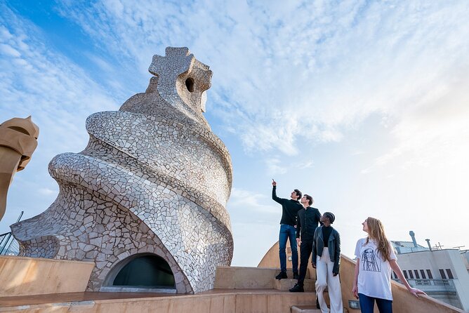 La Pedrera-Casa Mila Admission Ticket with Audioguide - Courtyards on Passeig de Gràcia and Provença: where details pay off