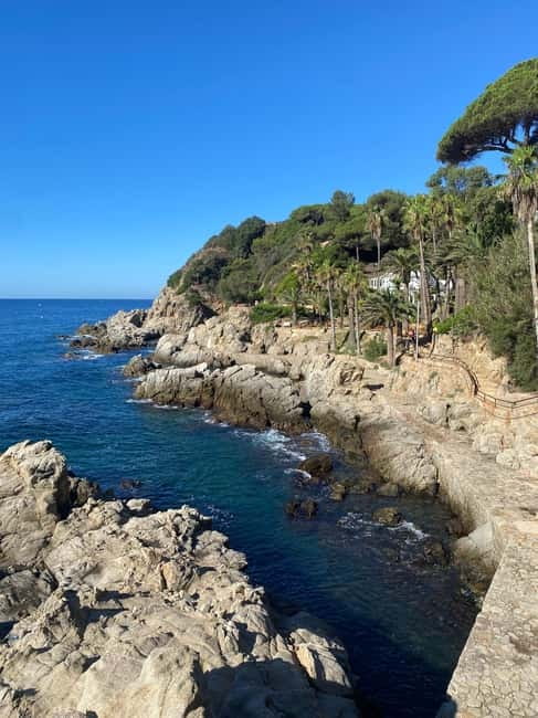 Lloret de Mar: Guided Sightseeing Tour in a 4x4 Vehicle - The 2-hour run: beaches, Castel, hermitage, and sea views you can actually see